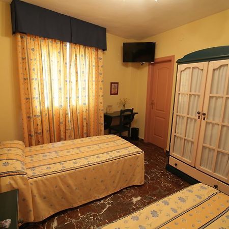 Pension Rural La Fonda Dúrcal エクステリア 写真